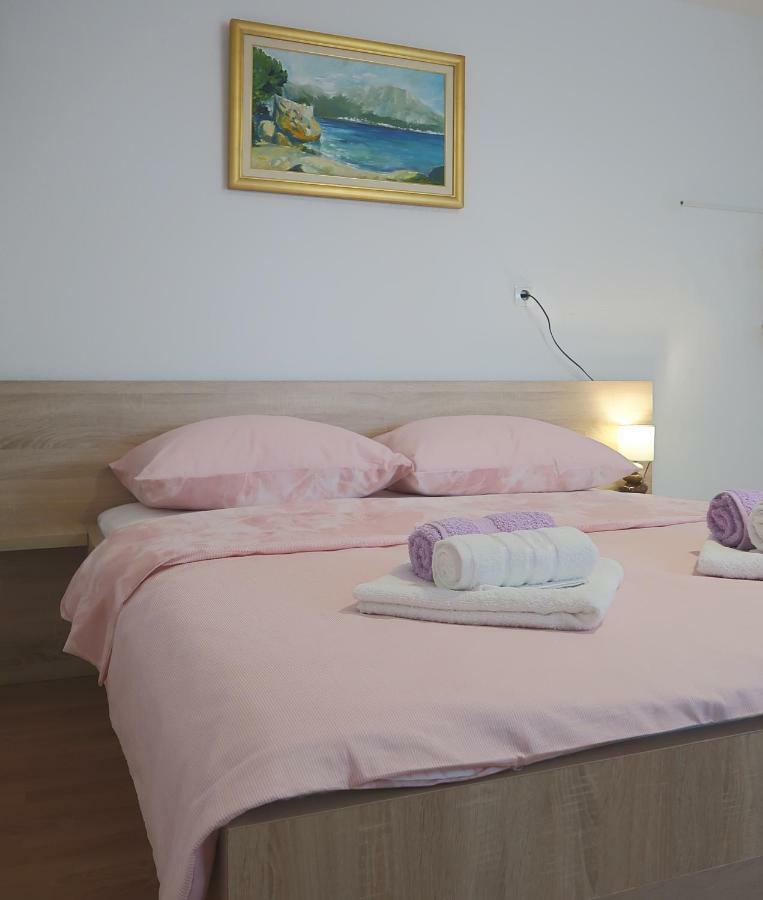 Studio Apartman Mia Stobreč Екстериор снимка