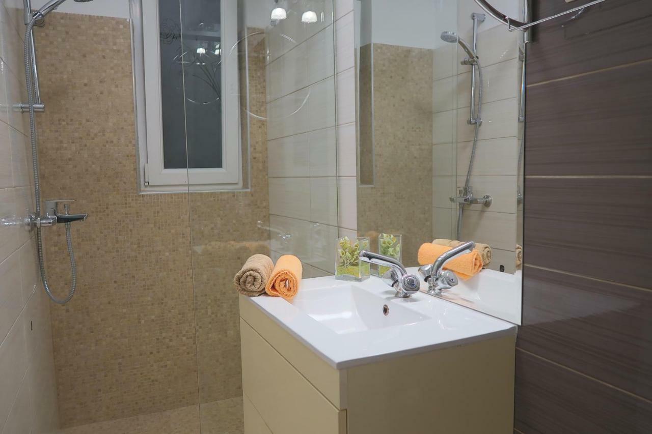 Studio Apartman Mia Stobreč Екстериор снимка