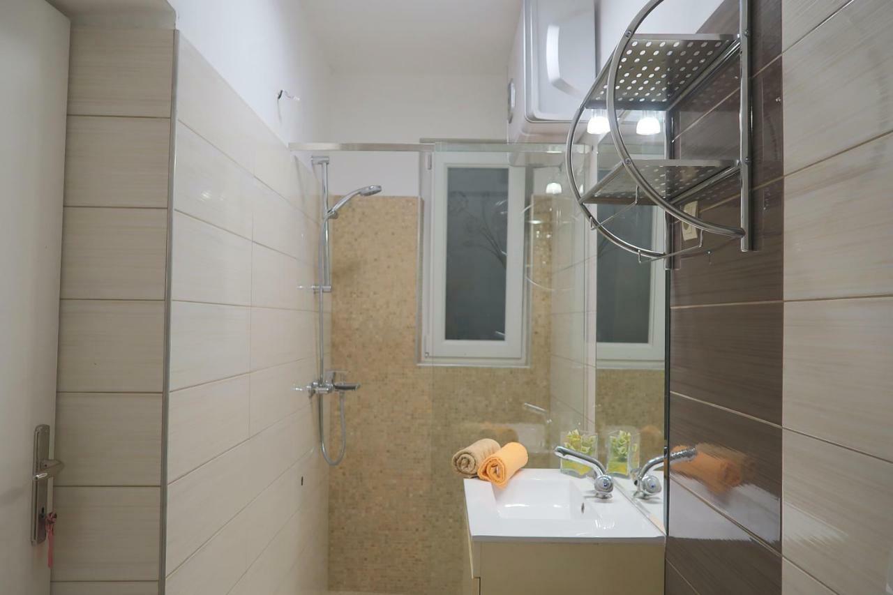 Studio Apartman Mia Stobreč Екстериор снимка