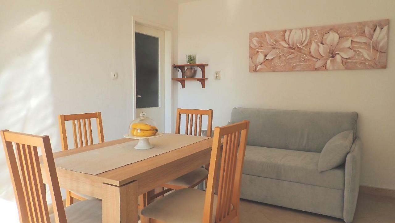 Studio Apartman Mia Stobreč Екстериор снимка